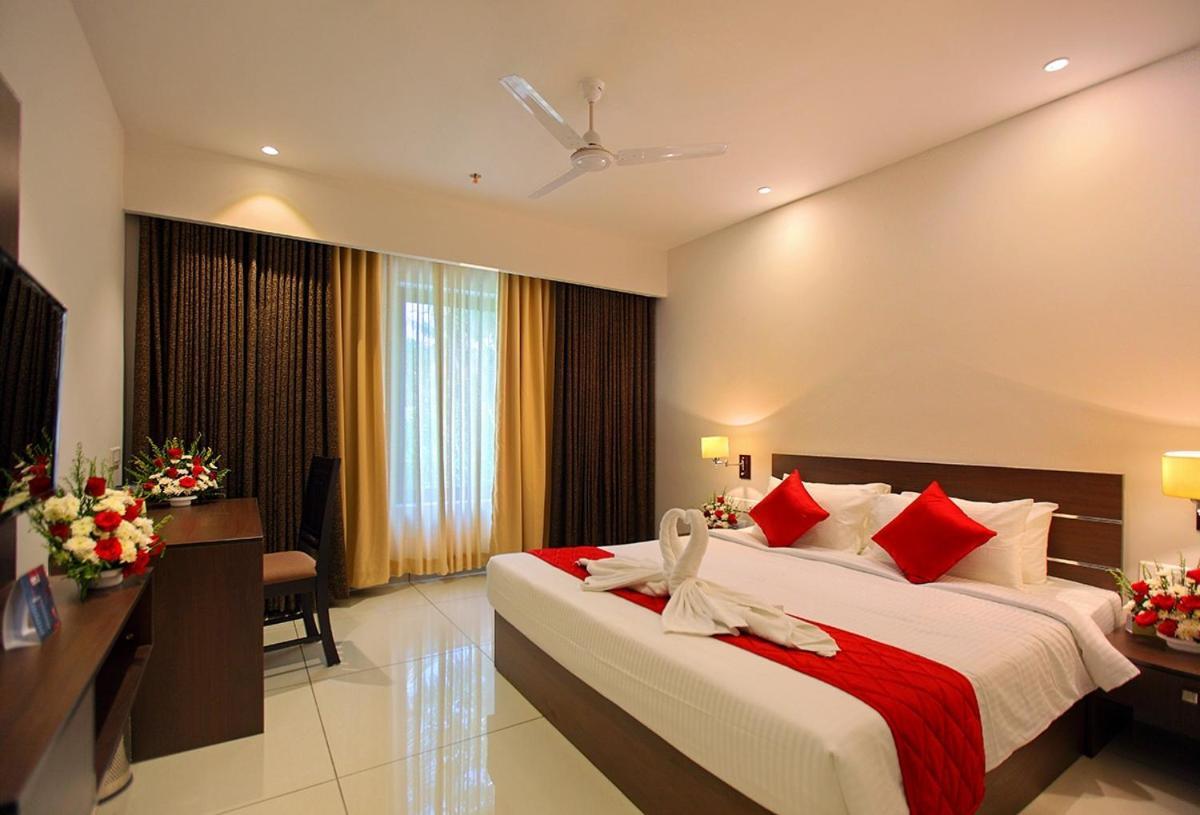 Hotel San Kollam Ngoại thất bức ảnh